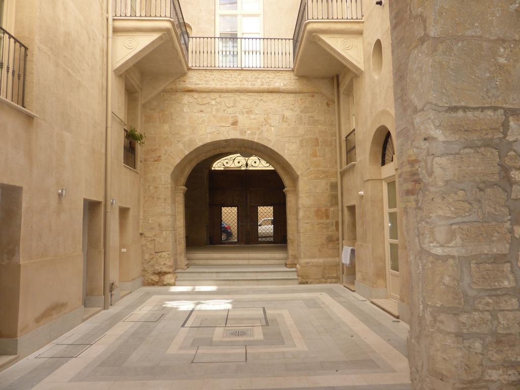 פלרמו Appartamento In Palazzo Lampedusa מראה חיצוני תמונה